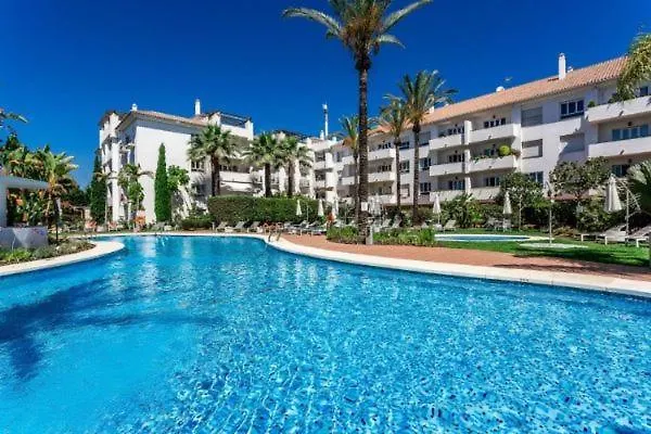 Precioso alojamiento en Puerto Banus.